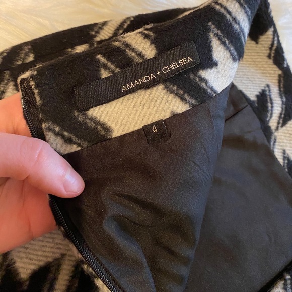 Amanda & Chelsea black & white pattern skirt size 4 business casual - Picture 9 of 16